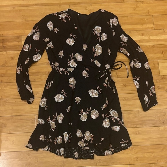 None Dresses & Skirts - Floral Black Wrap Dress